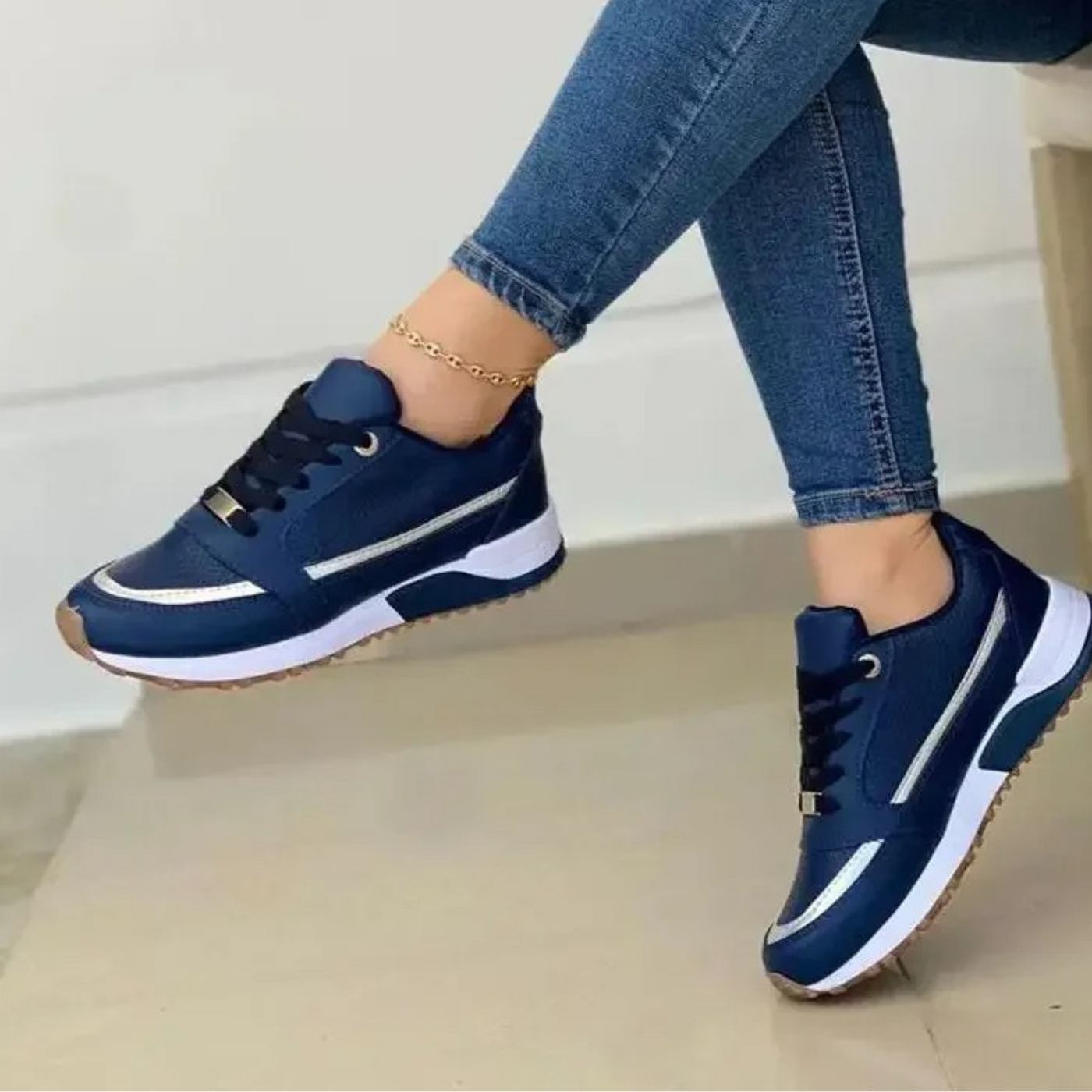 Hildie | Wanderschuhe Damen mit Orthopädischer Unterstützung und Rutschfester Sohle 3